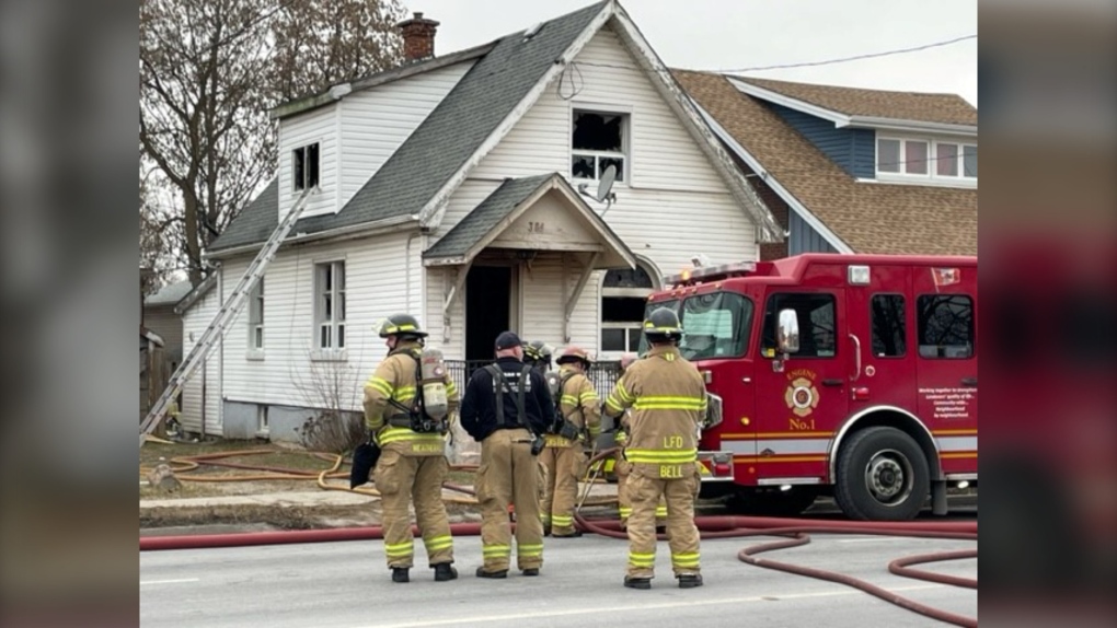 Section of Wharncliffe Road South closed due to house fire [Video]
