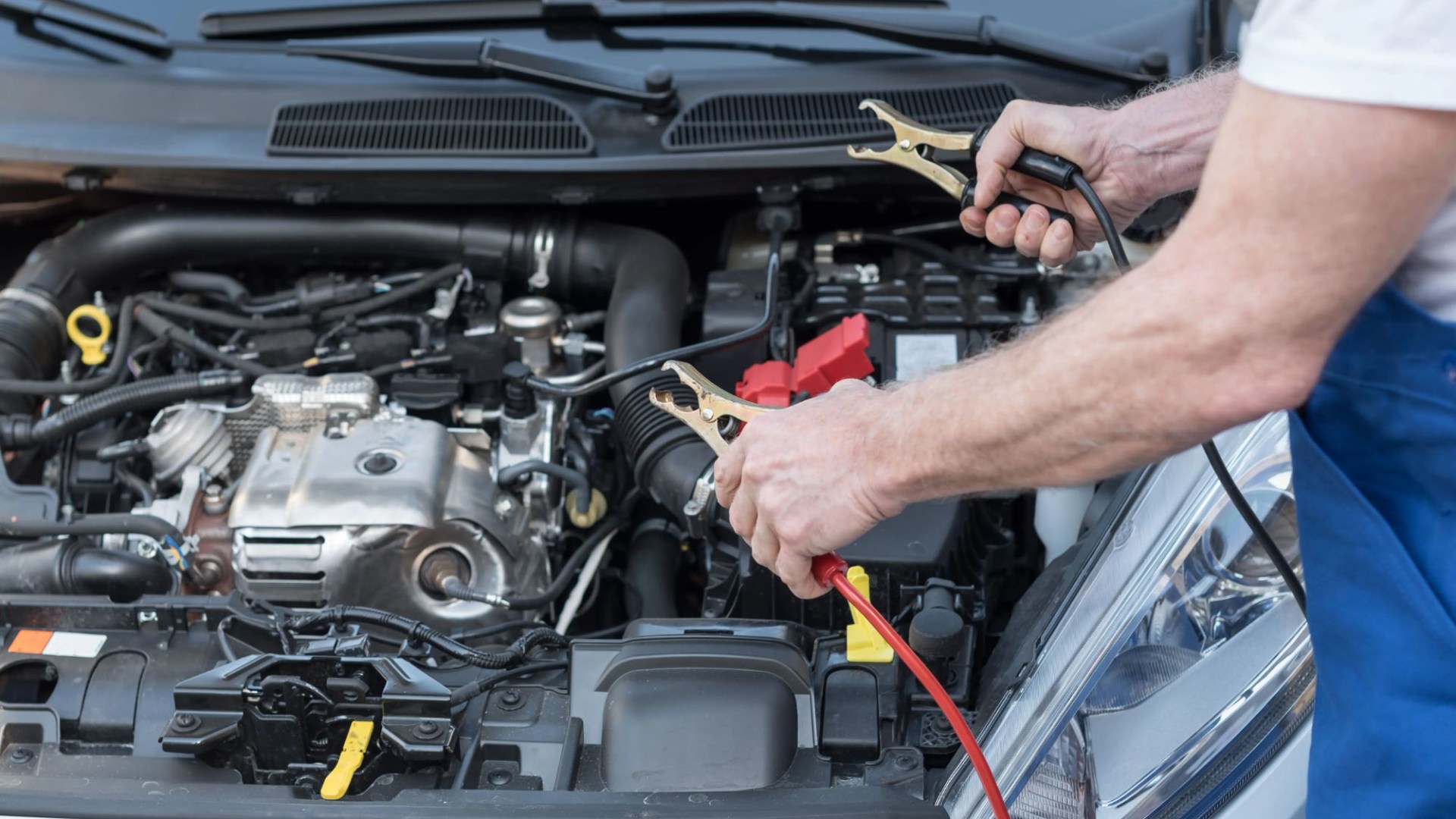 How to jump start your car  a simple step-by-step guide [Video]