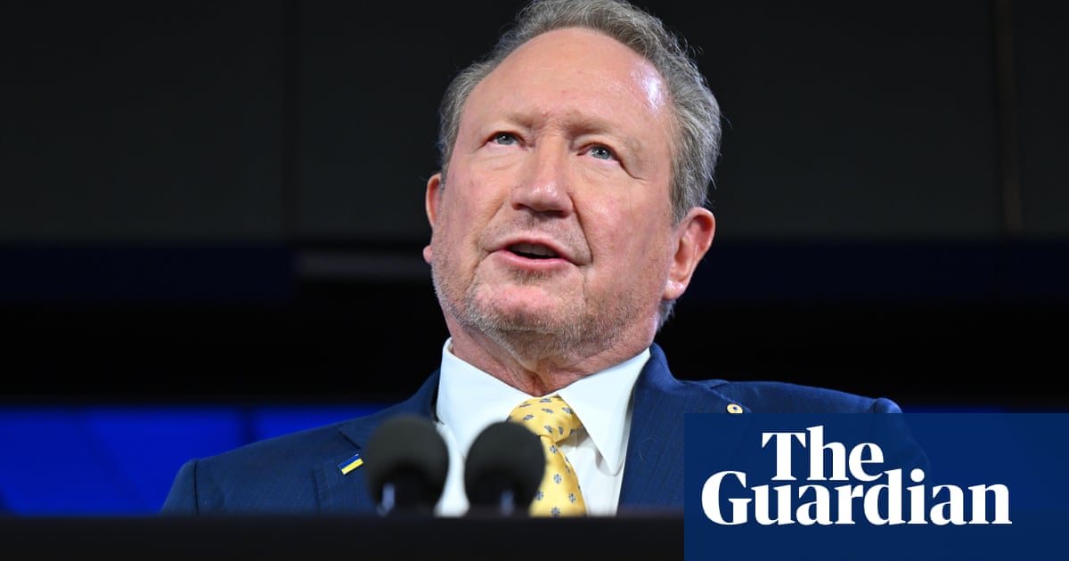 Andrew Forrest urges shift to renewables and attacks 