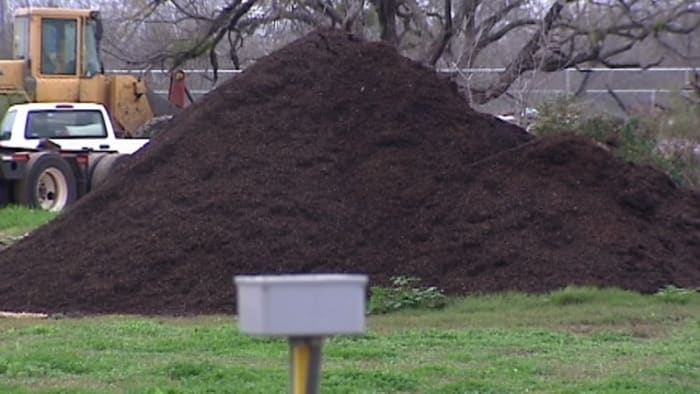 San Antonio residents can get free compost at Bitters Brush Recycling Center while supplies last [Video]