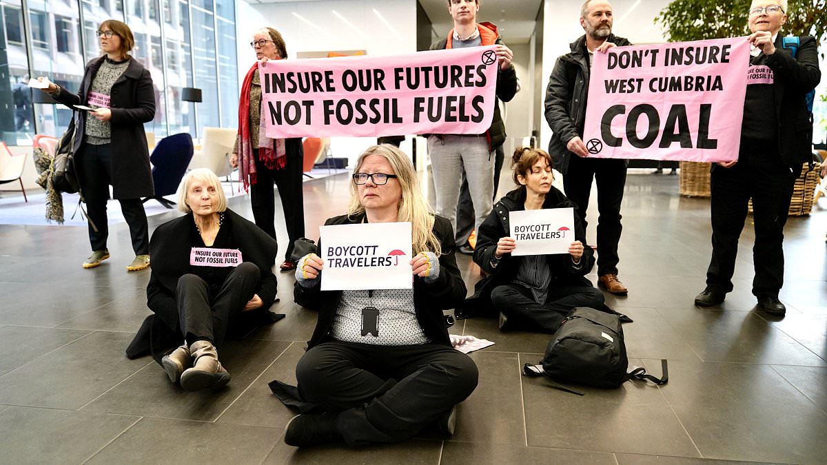 Eco-mob target City of London in latest climate demo: Extinction Rebellion activists storm offices of major insurers and march through streets of the capital