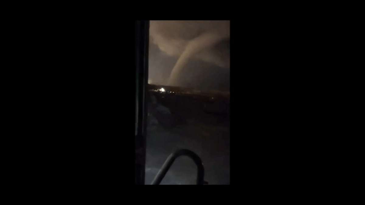 Tuesdays Chicago-area tornadoes werent normal. Heres why  NBC Chicago [Video]