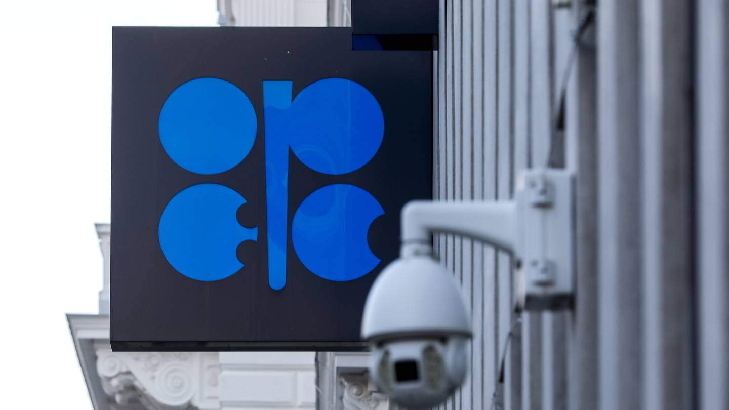 OPEC+ production cuts deepen with extensions from Saudi Arabia, Russia and other oil giants  WSB-TV Channel 2 [Video]