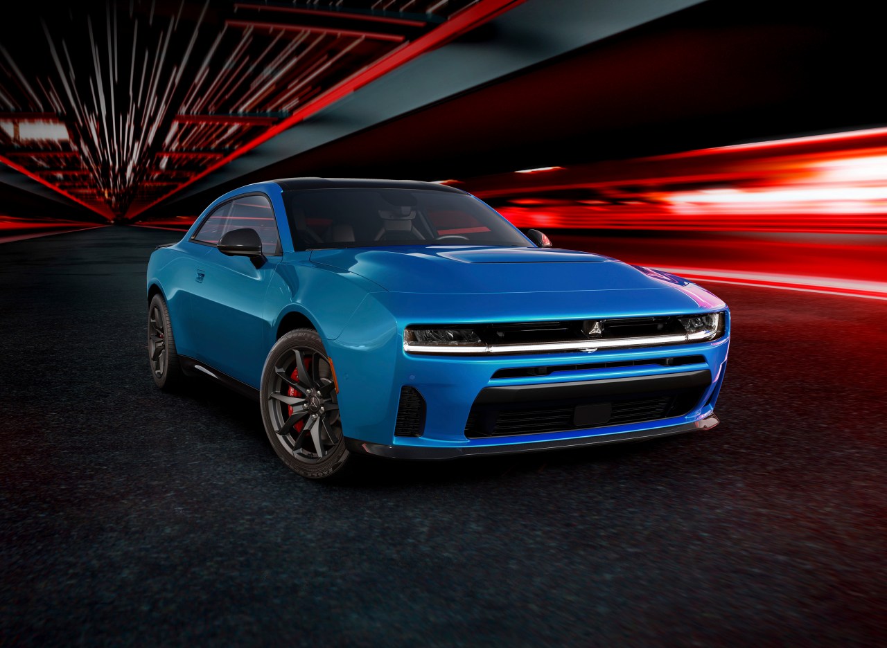 Dodge muscle cars live on with new versions of the Charger powered by electricity or gasoline | KLRT [Video]
