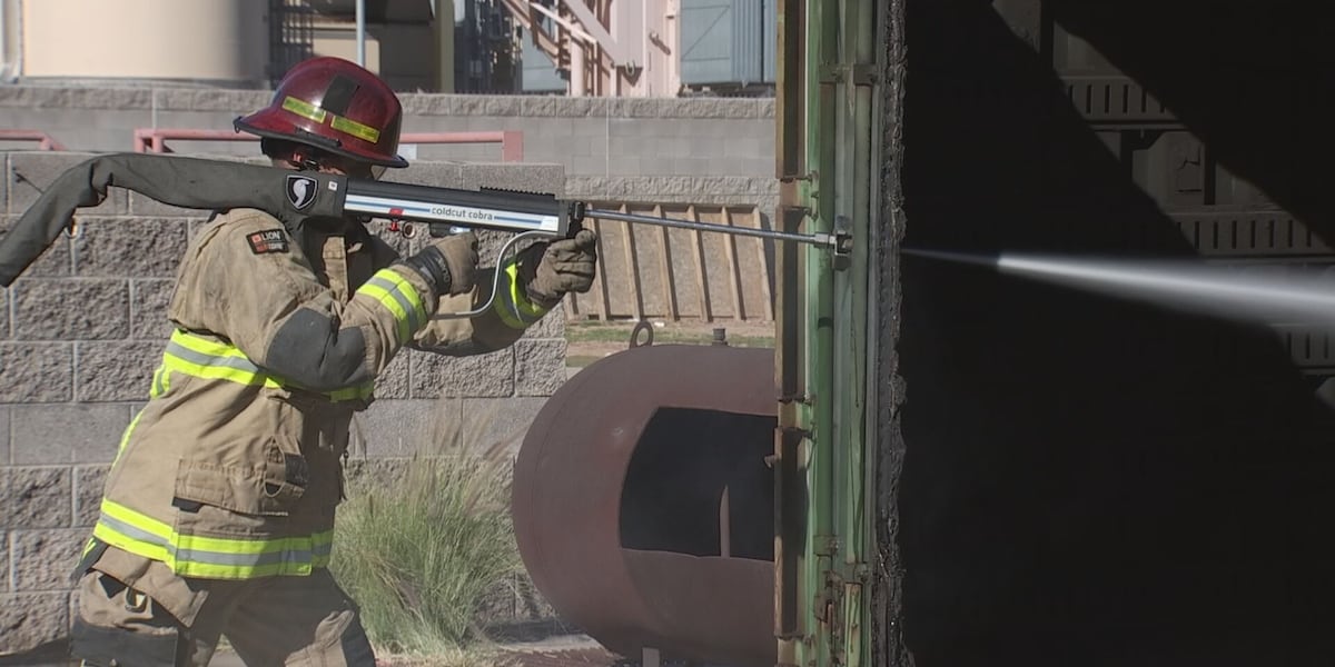 New tool helps Tempe firefighters quickly extinguish EV fires [Video]