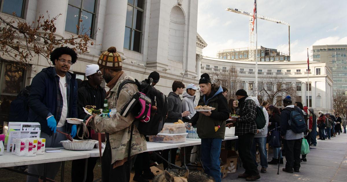Homeless aid a symbolic protest outside Denver city hall | News [Video]