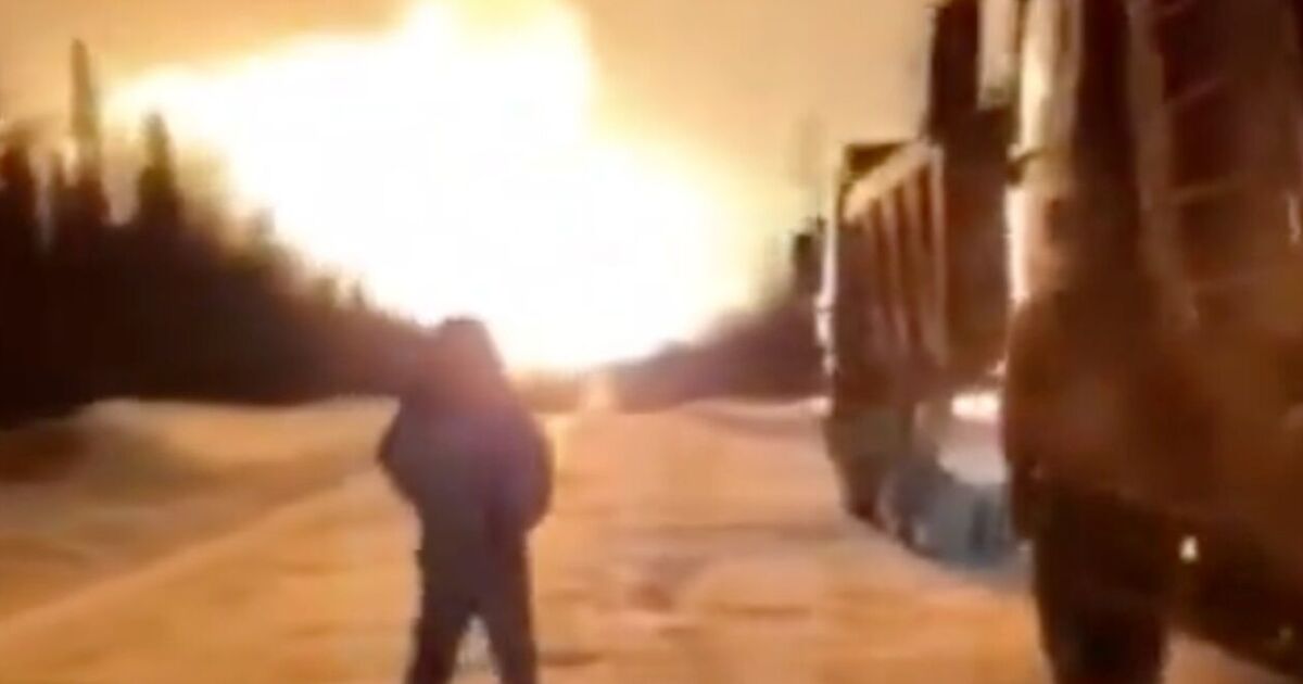 Horrifying moment Russian gas pipeline bursts into flames after latest Ukraine attack | World | News [Video]