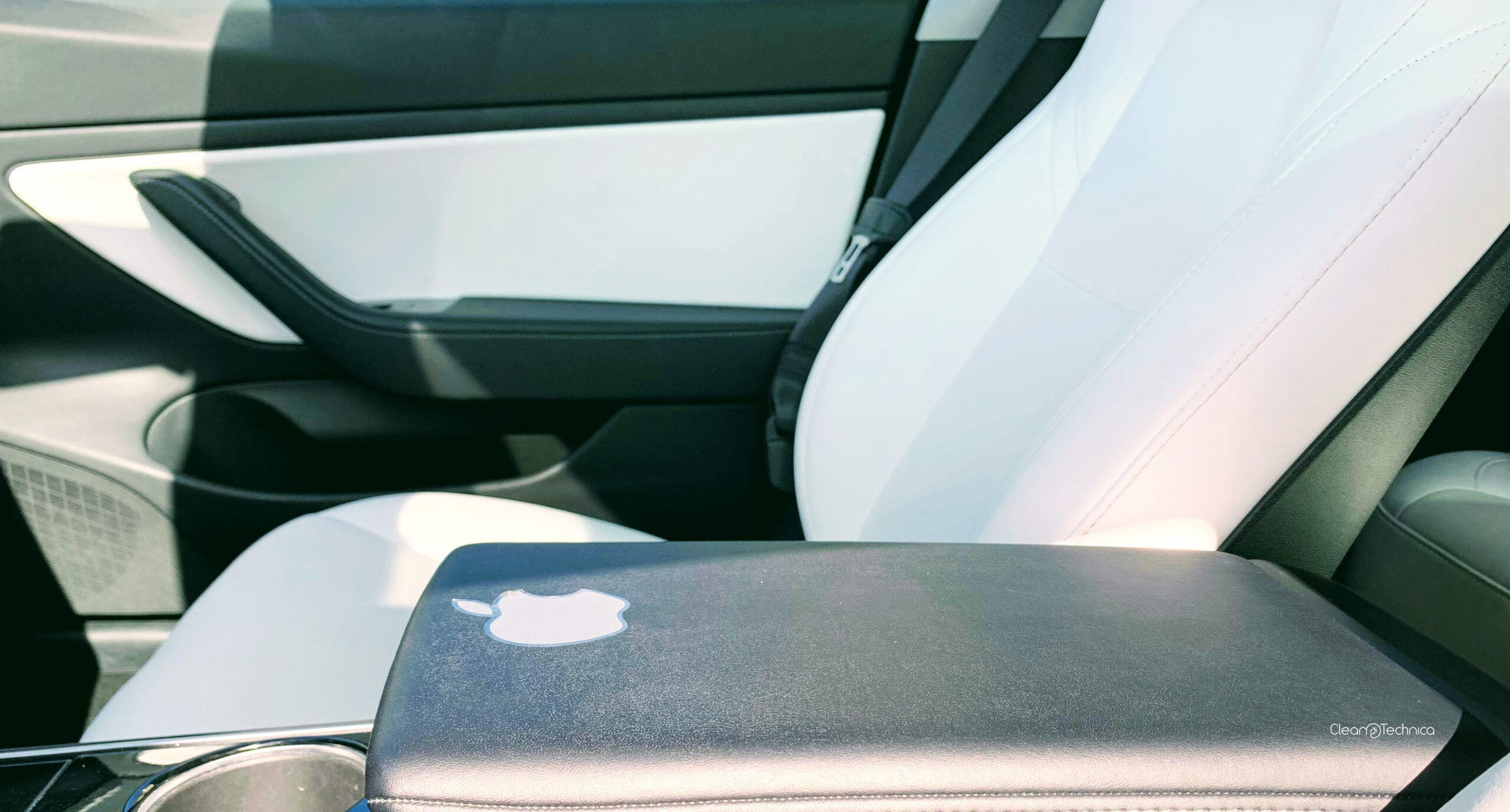 Apple Car Resembled Volkswagen ID.Buzz & Canoo Lifestyle Designs [Video]