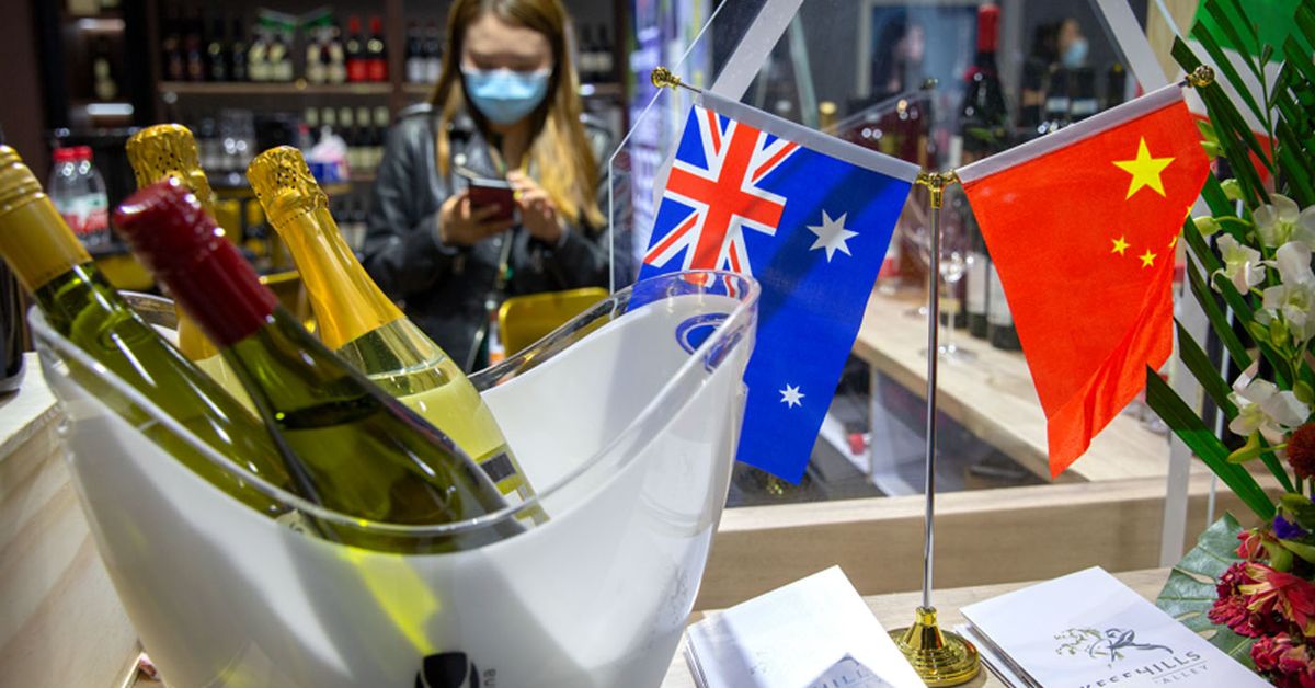 China’s MOFCOM recommends dropping tariffs on Australian wine [Video]