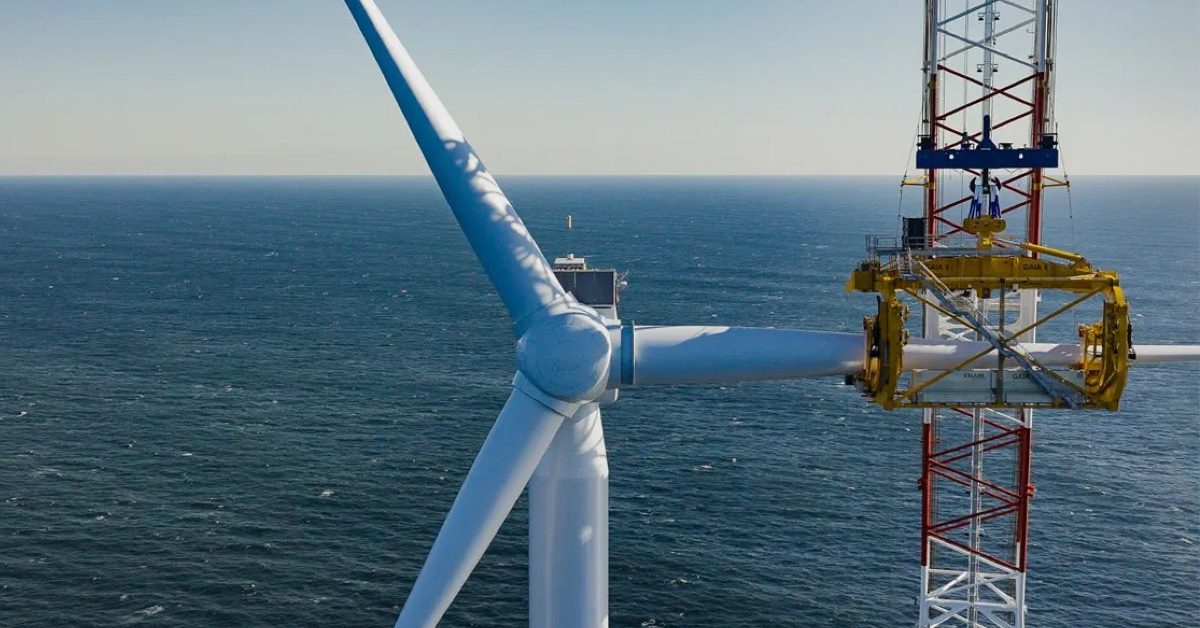 South Fork Wind just became the US’s first complete utility-scale offshore wind farm [Video]