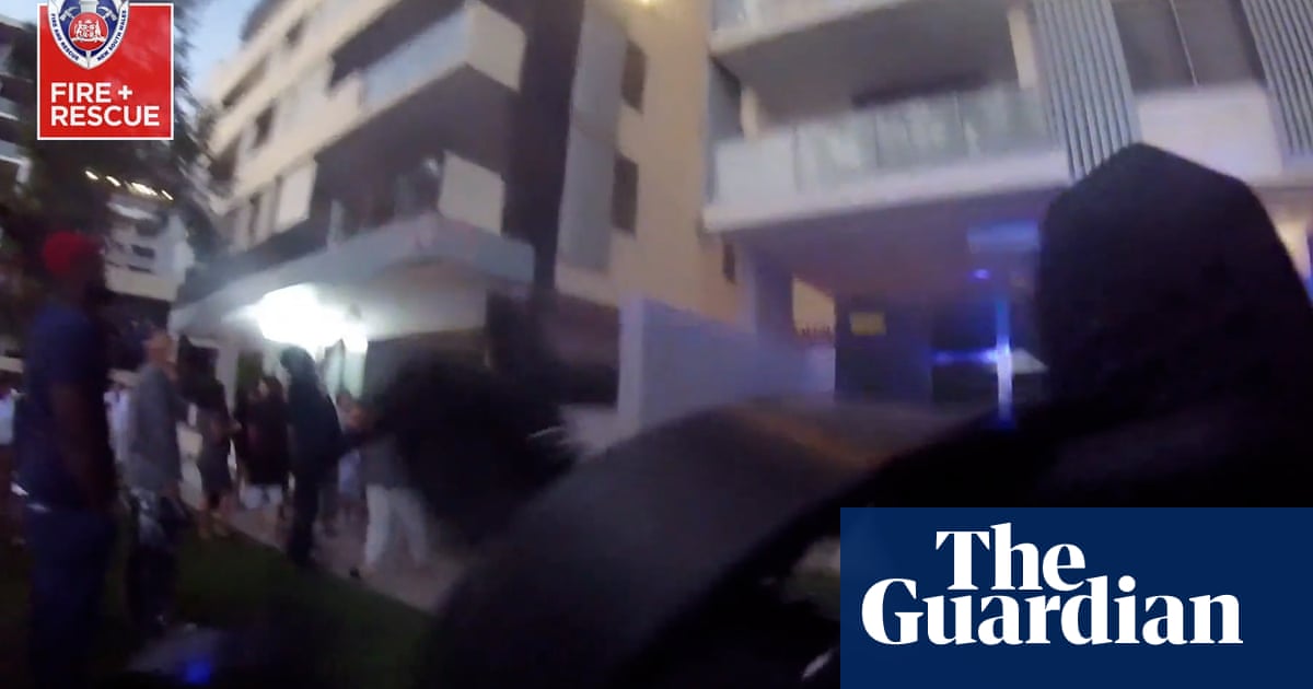 Firefighters attend after ebike with lithium-ion batteries catches fire in Sydney unit  video | Technology