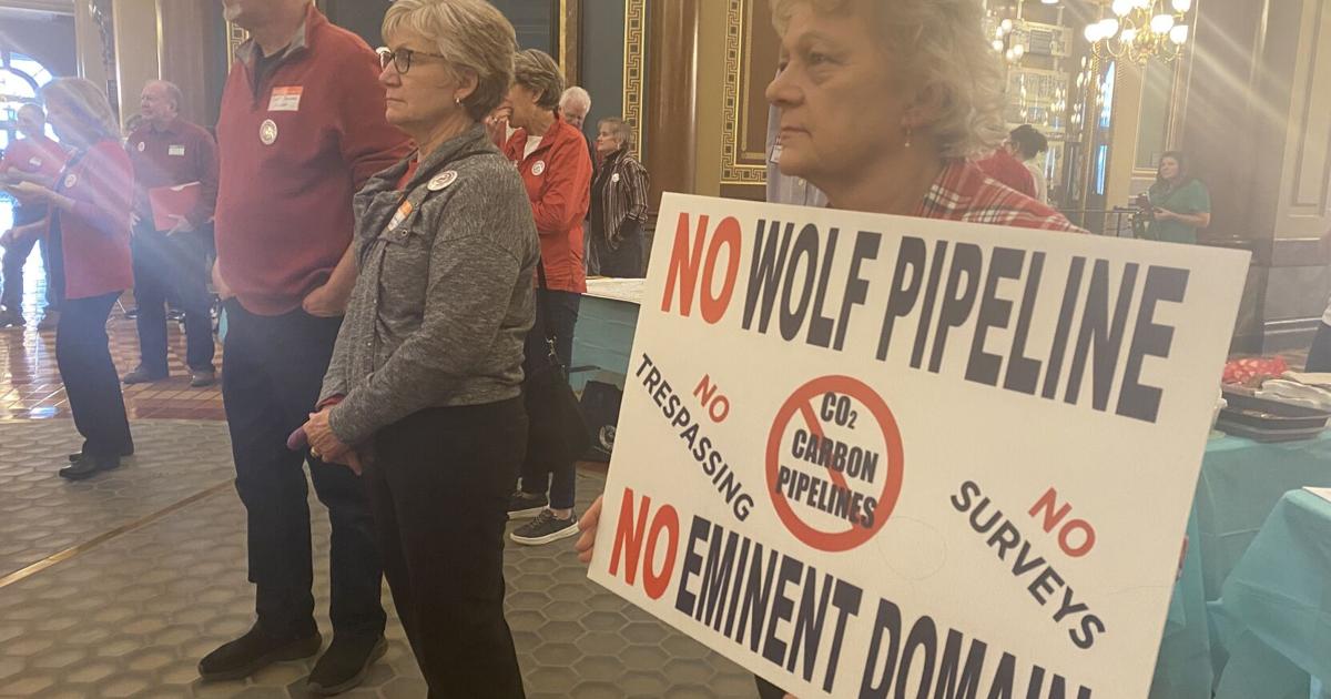Lawmakers, Iowa landowners continue push to restrict pipeline use of eminent domain [Video]