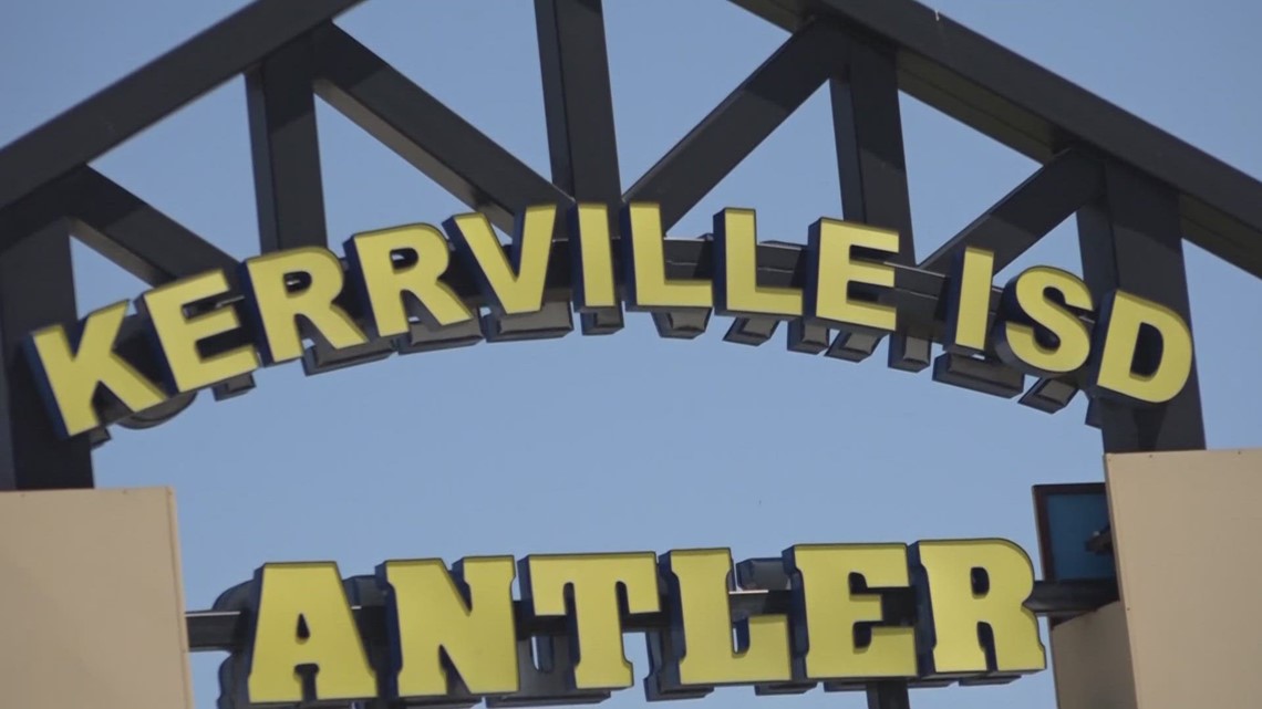 Kerrville community mourning after fatal crash [Video]