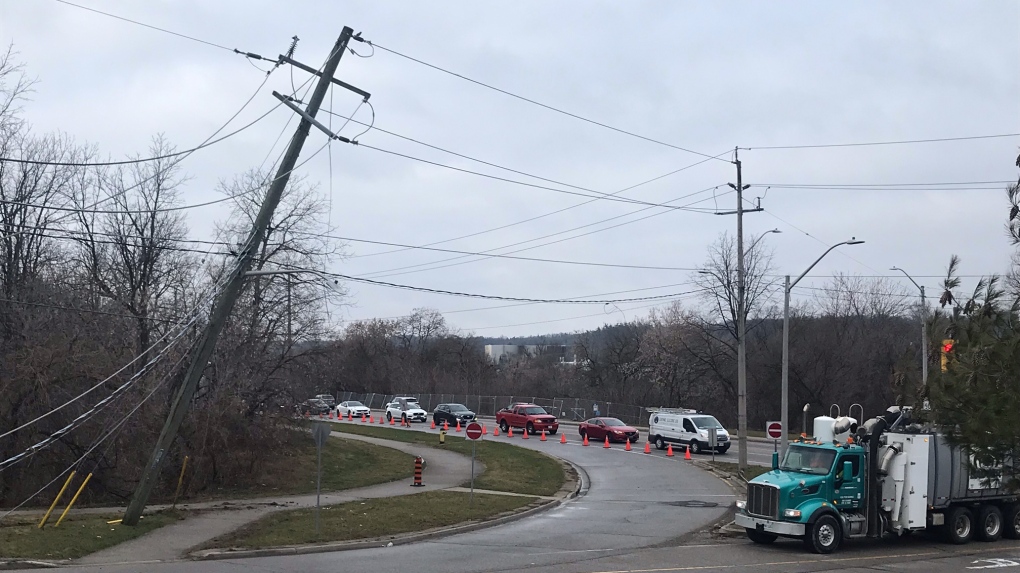 Crash causes power outage, traffic backup in Galt [Video]