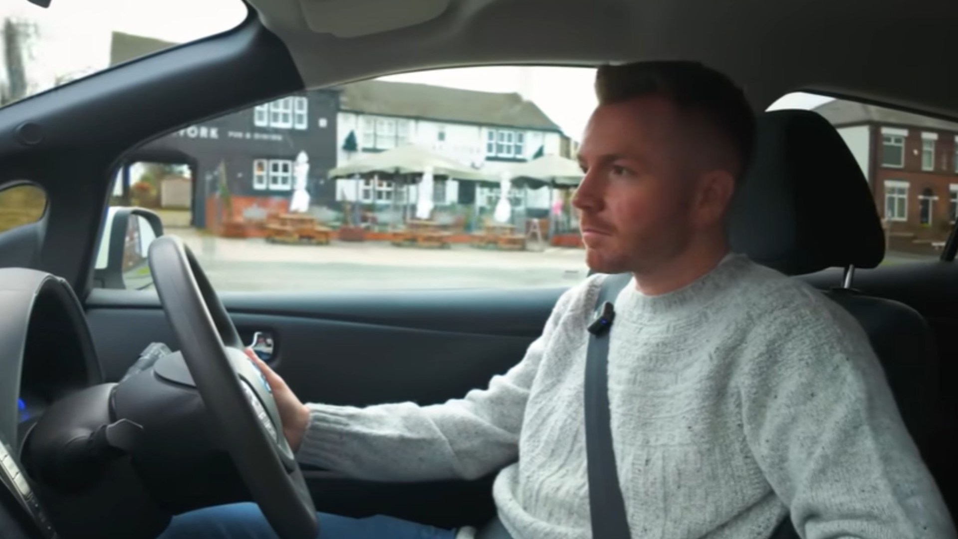 It’s smooth, quite quick & silent – car expert urges drivers to pick up EV thats perfect for the city at just 4k [Video]