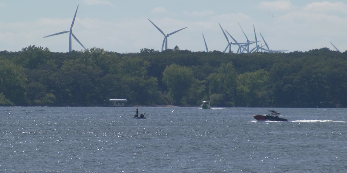 Dept. of Energy talks about plans to build wind farms off coast of Southport, impacts for coastal communities [Video]