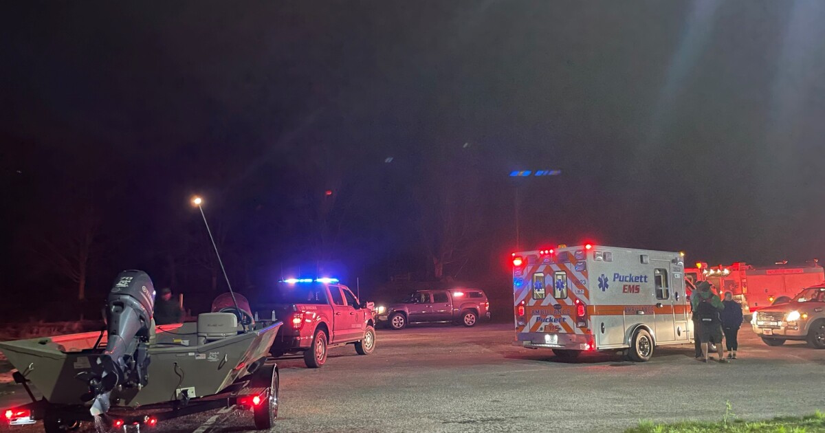 33 kayakers, including children rescued near Nicakjack cave in Marion County [Video]