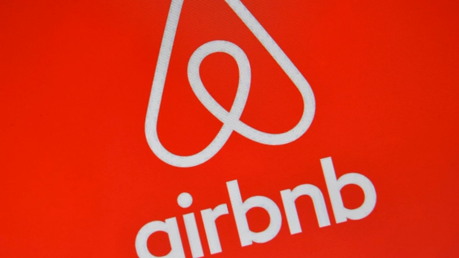Airbnb updates cancellation policy to cover ‘unforeseen events’ [Video]