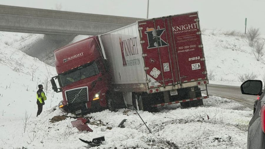 Fond du Lac County deputies warn of slippery road conditions, semi shown jackknifed in ditch [Video]