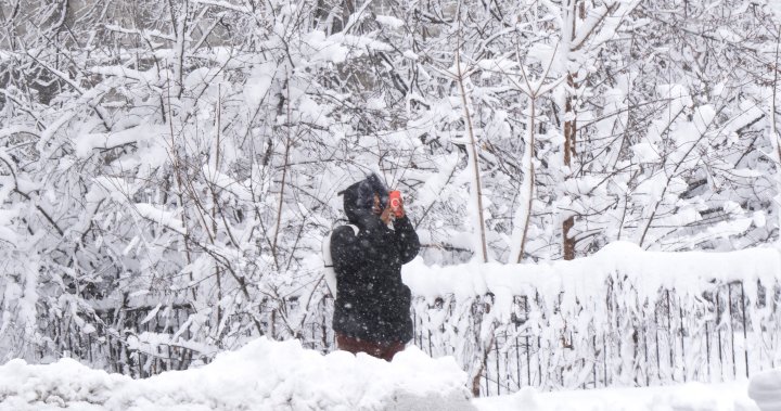 Spring storm: tens of thousands remain without power in Quebec, Ontario [Video]