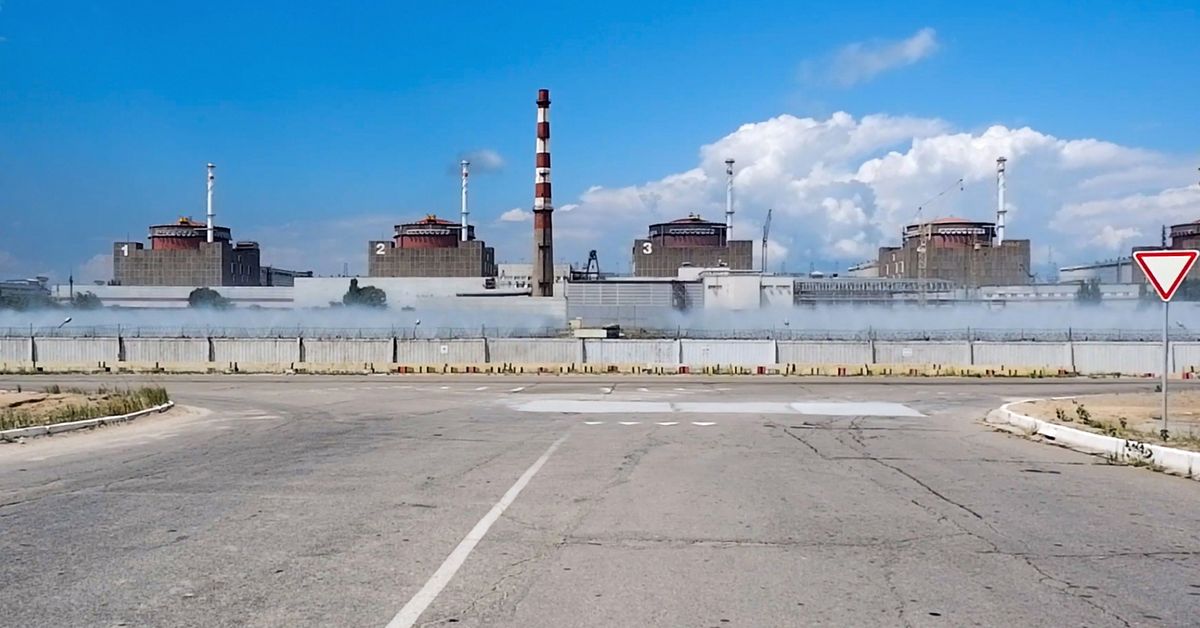 Fear of nuclear disaster after Ukrainian drone strike on reactor [Video]