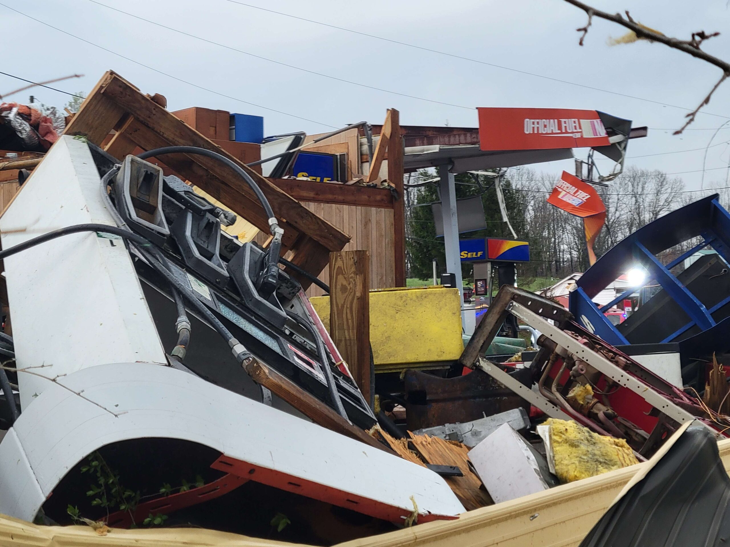Justice tours tornado damage in Hico [Video]