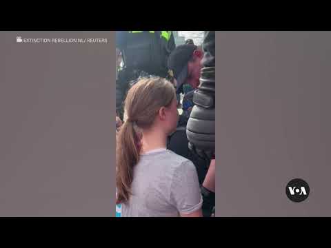 Greta Thunberg detained by police at climate protest | VOANews [Video]