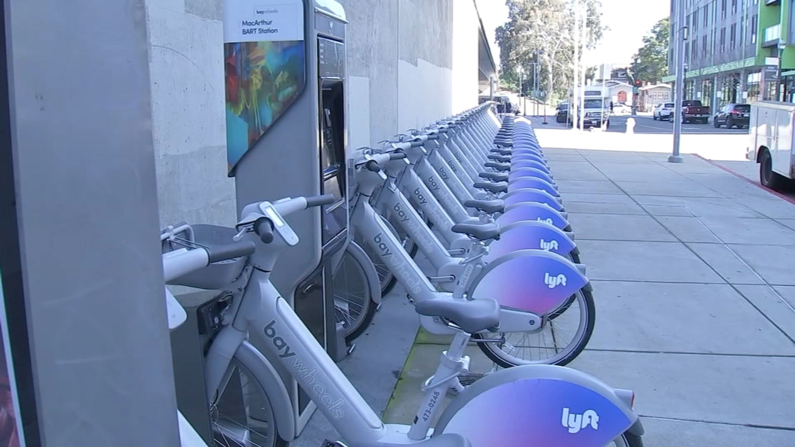 More electric bikes, docking stations coming to East Bay cities: Oakland, Berkeley and Emeryville [Video]