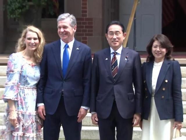 Japanese prime minister joins Gov. Cooper for lunch at Executive Mansion [Video]