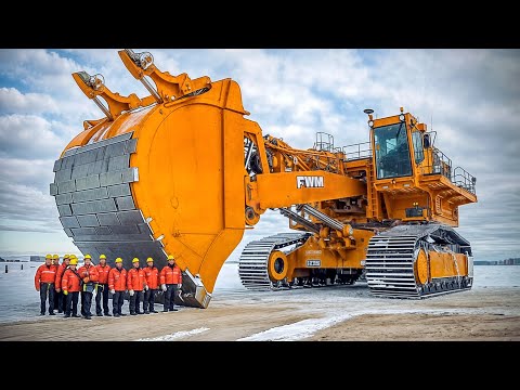 This Cool Level 1000 Heavy Equipment Breaks All Records! [Video]