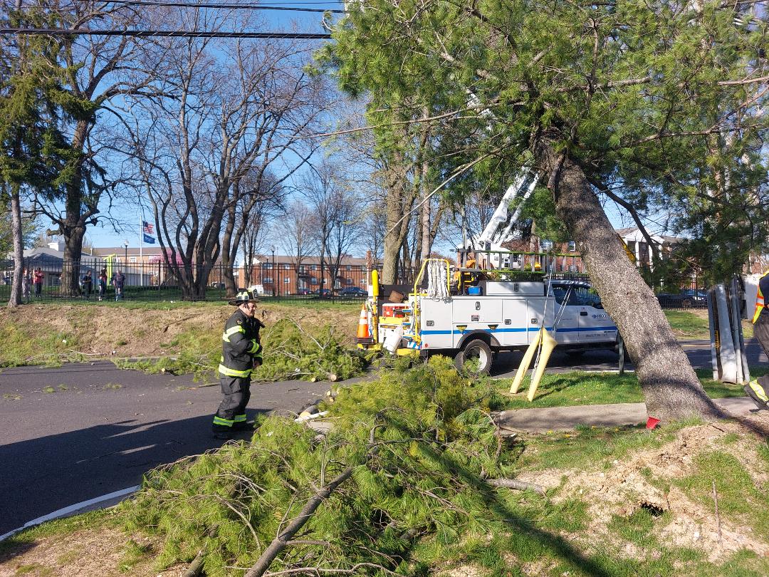 Power Lines Down, Power Outage In Bensalem  Delaware Valley News [Video]