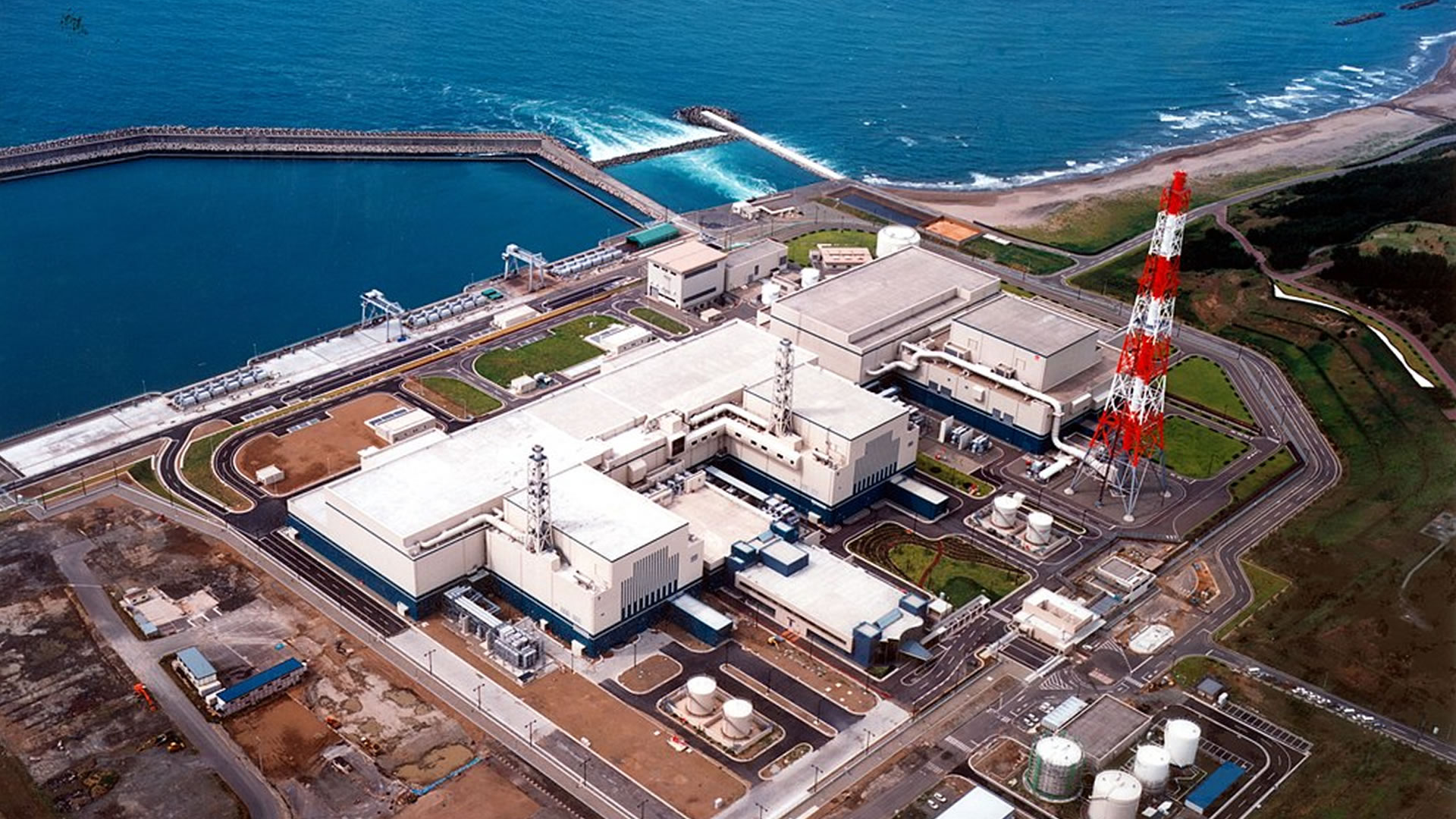 The world’s biggest nuclear plant, Kashiwazaki-Kariwa, to reawaken with new fuel [Video]