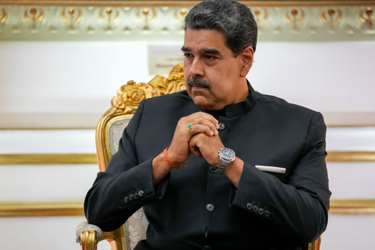 US reimposes oil sanctions on Venezuela as hopes for a fair presidential election fades | KLRT [Video]