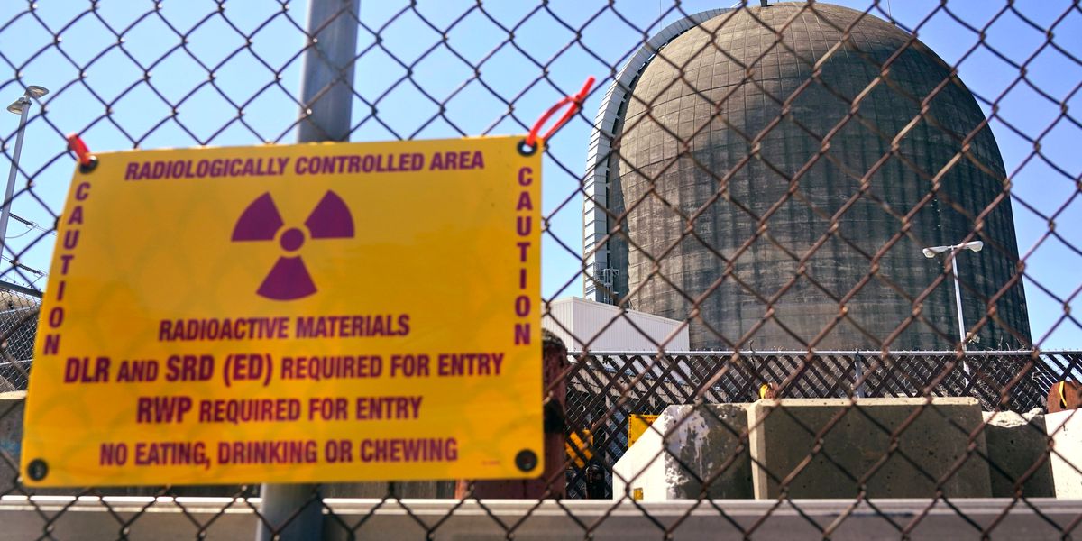 Owner Of New York Citys Defunct Nuclear Plant Sues The State [Video]