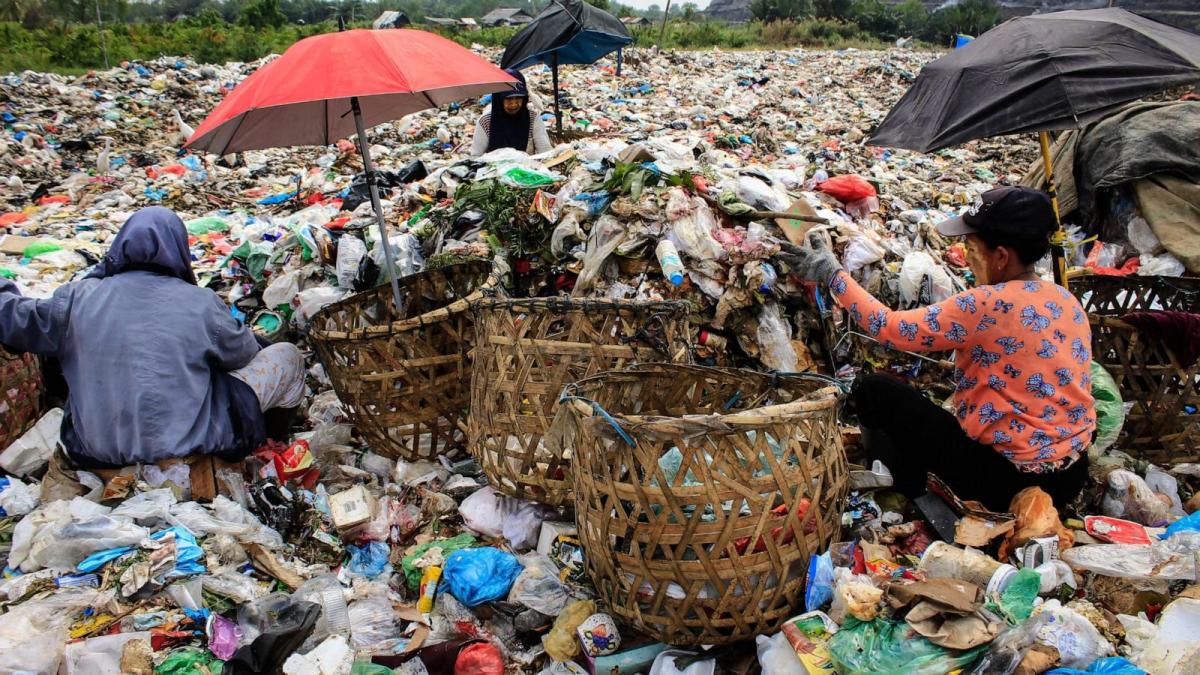 How the UN Plastics Treaty aims to tackle the pollution crisis [Video]