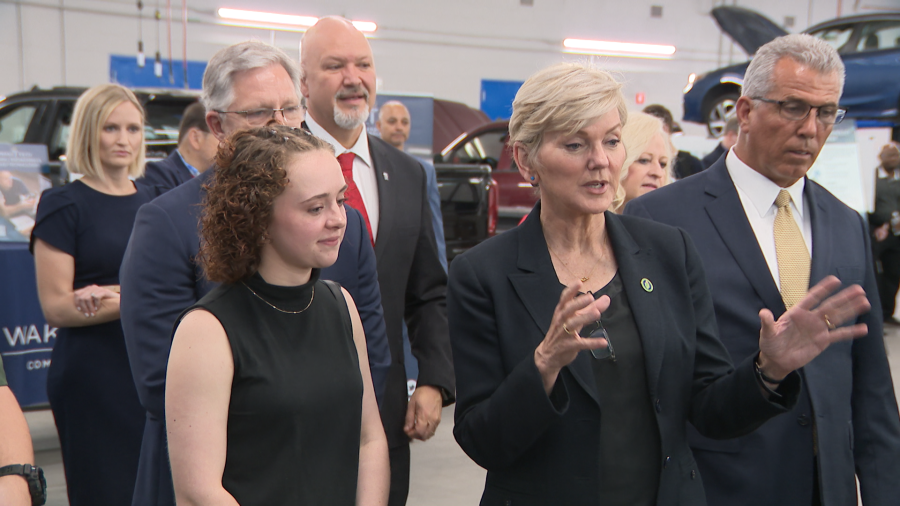 Sec. Granholm highlights clean energy projects in NC [Video]