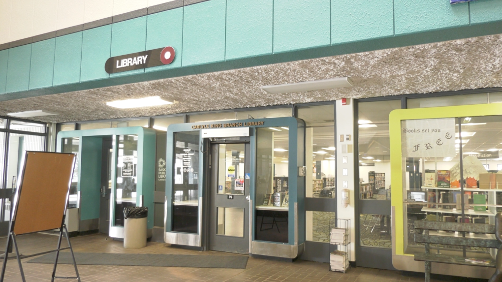 Saskatoon libraries changing hours after 2 teens assaulted an employee, security guard [Video]