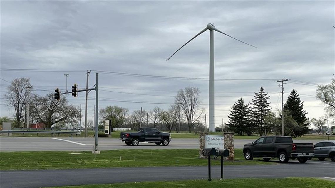 One Energy restarts wind turbine operations after blade failure [Video]