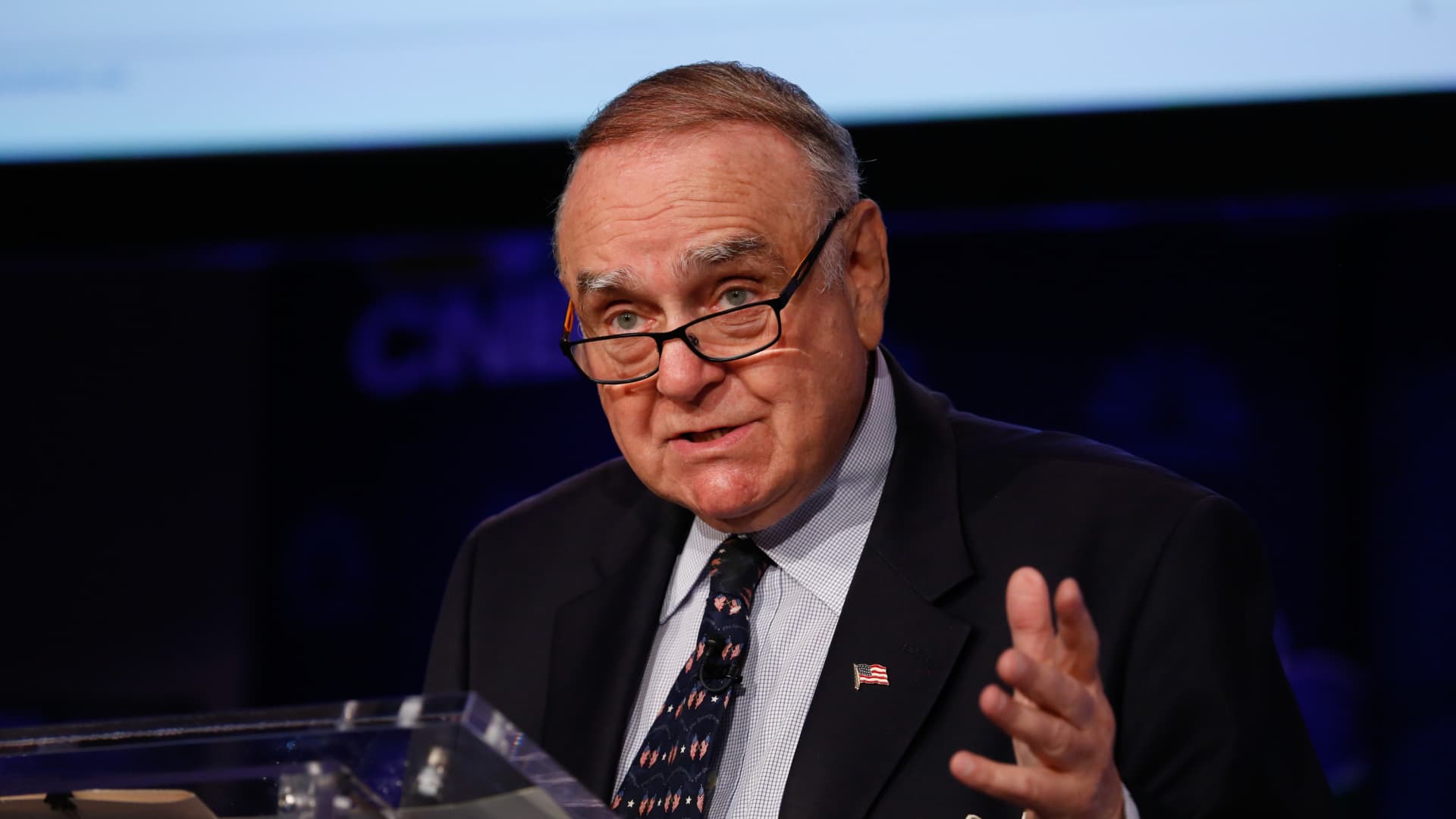 Leon Cooperman says 15% of family office assets are in energy stocks [Video]