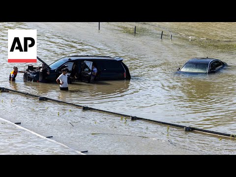It’s likely a warmer world made deadly Dubai downpours heavier, study says [Video]