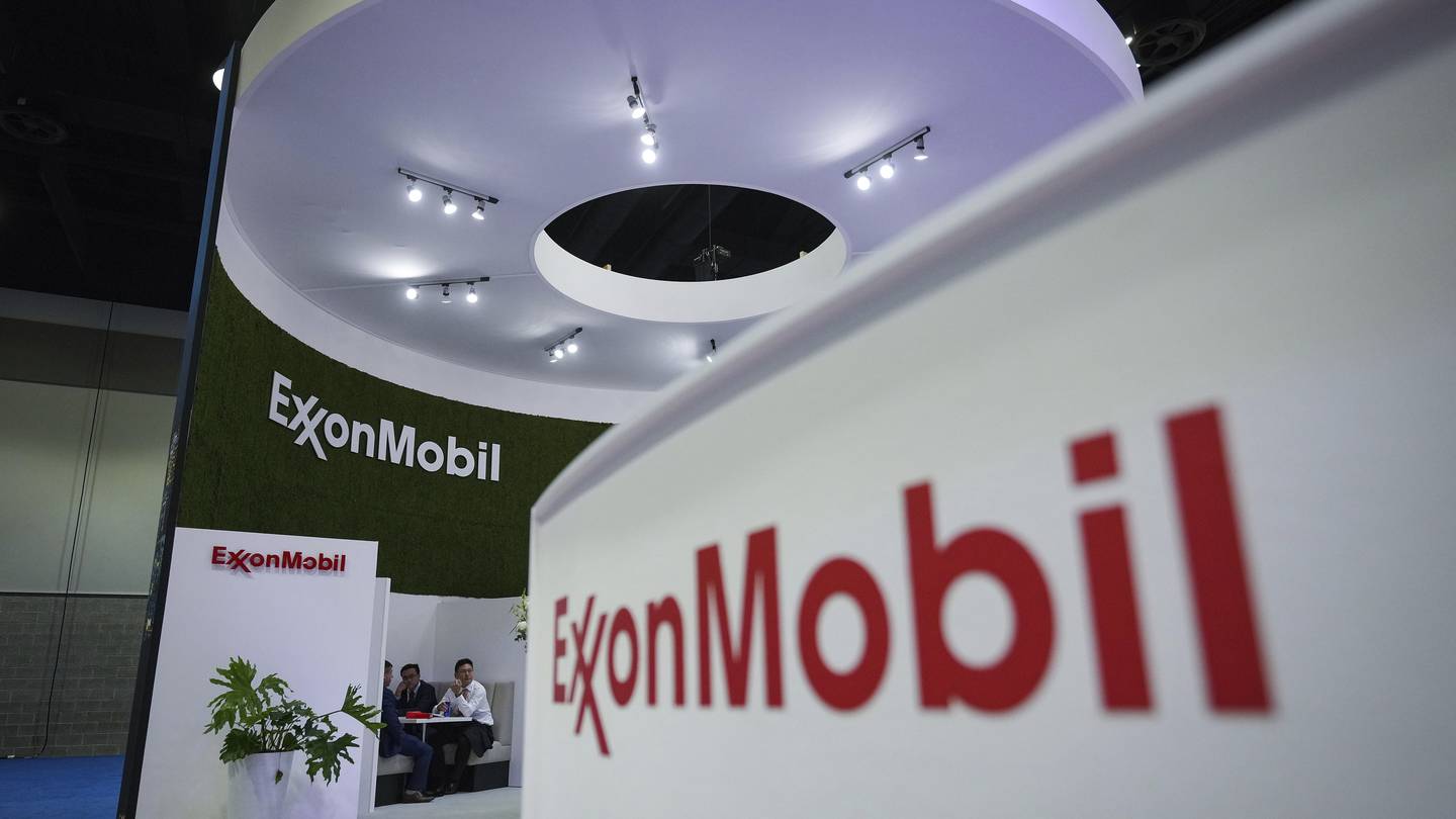 Exxon Mobil profit declines in 1st quarter as natural gas prices fall  Boston 25 News [Video]
