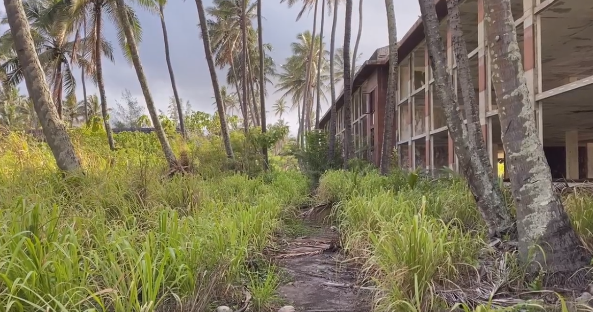 Activists voice complaints as plans move forward to rebuild Kauai’s Coco Palms Resort | News [Video]