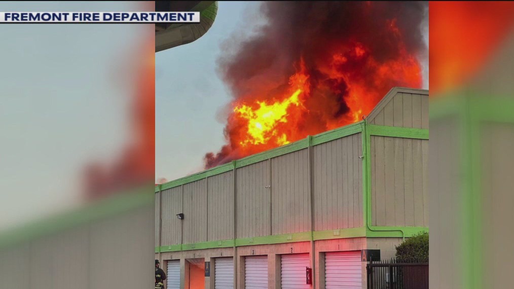 Fire at storage facility in Fremont [Video]