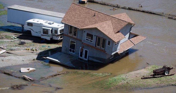 Climate change is affecting how Canadians plan to buy homes, report says – National [Video]