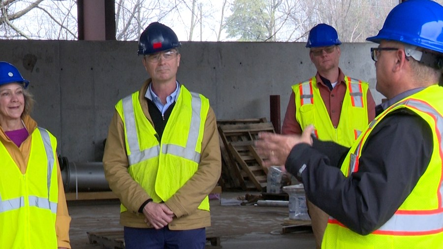 Director of Michigan Department of Environment, Great Lakes and Energy tours Marquettes wastewater treatment plant [Video]