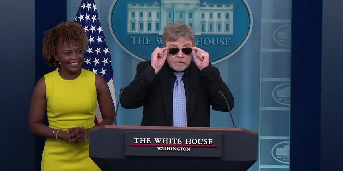 Mark Hamill speaks at the White House [Video]