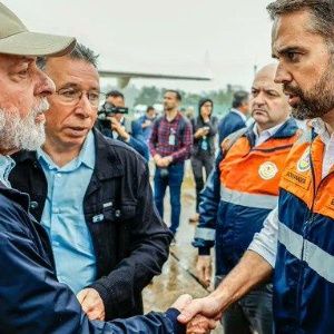 Flood Deaths in Brazil Increases, Lula Visits Affected Areas | News [Video]