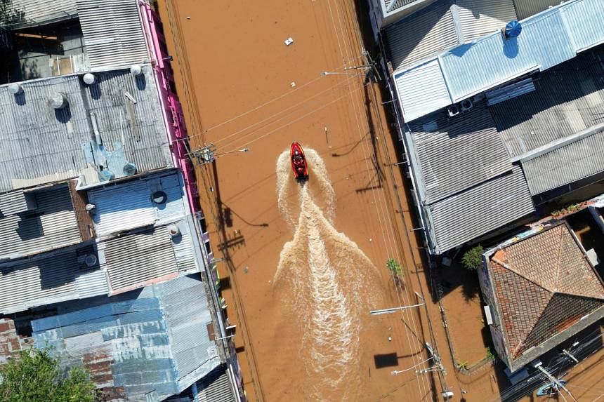 Brazilians queue for precious water as flood damage intensifies [Video]