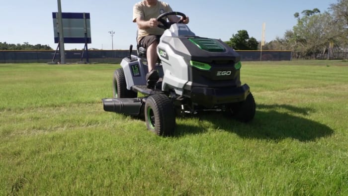 These electric lawn mowers cut it in Consumer Reports tests [Video]