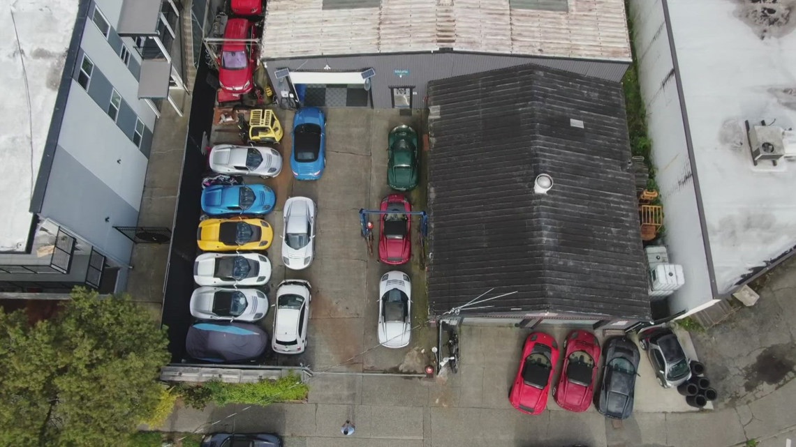 ‘Mayhem’ at EV repair shop as more early adopters experience battery death [Video]